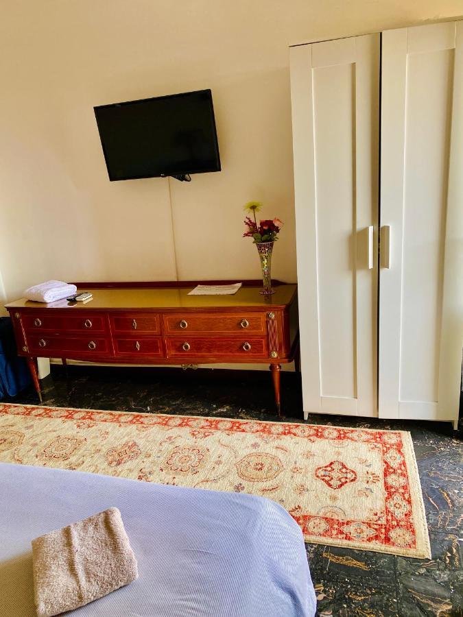 Pang'S Guesthouse Mestre Buitenkant foto