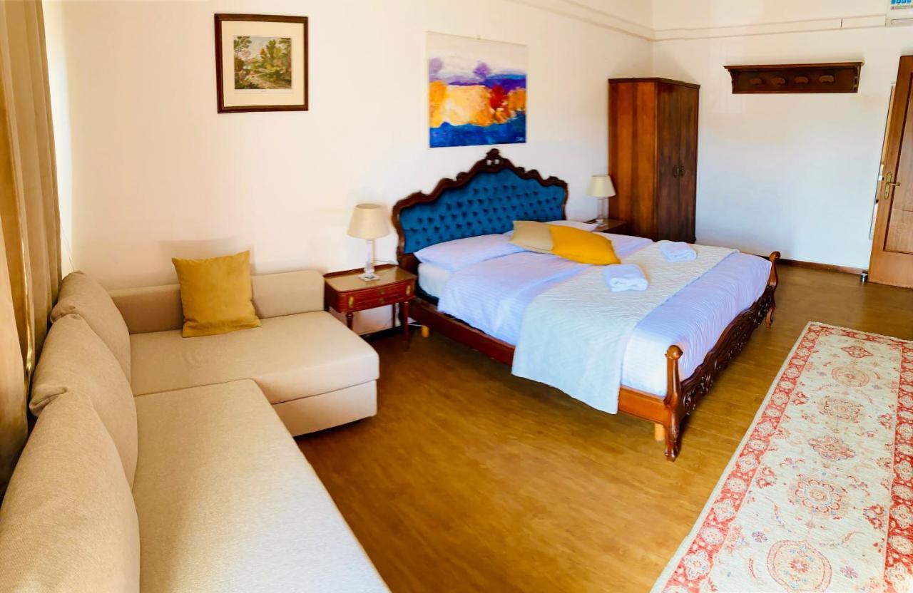 Pang'S Guesthouse Mestre Buitenkant foto